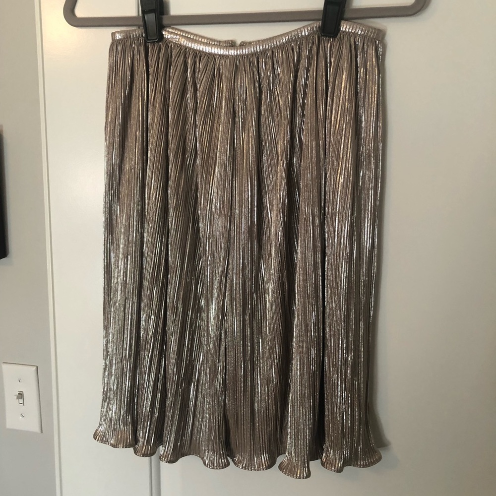Antonio Melani ‘Sian’ Gold Shimmer Pleated Skirt Size 2